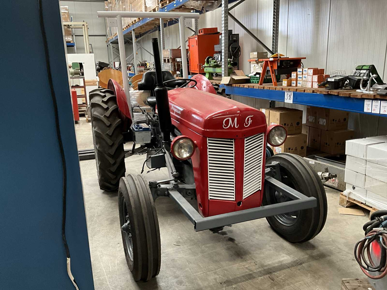 Tractor Massey Ferguson