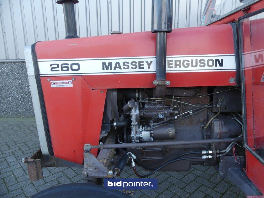 Tractor Massey Ferguson 260 with 4226 Hours and powersteering
