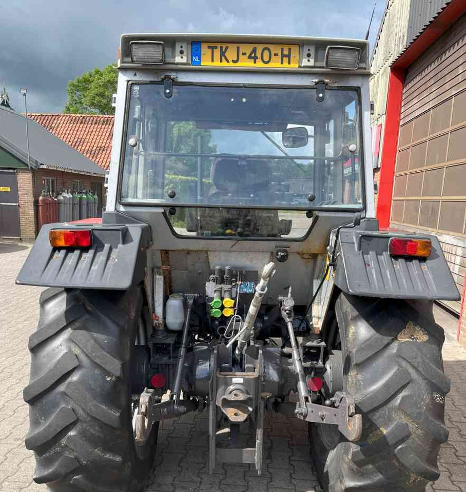 Tractor Massey Ferguson 352 Turbo Tractoren.