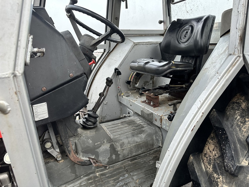 Tractor Massey Ferguson 390