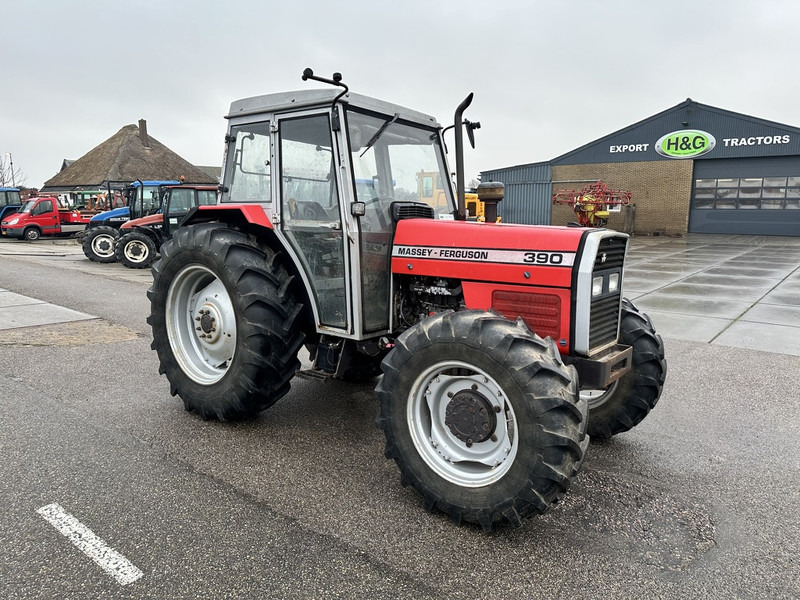 Tractor Massey Ferguson 390