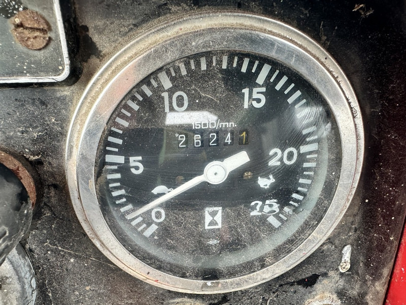 Tractor Massey Ferguson 575