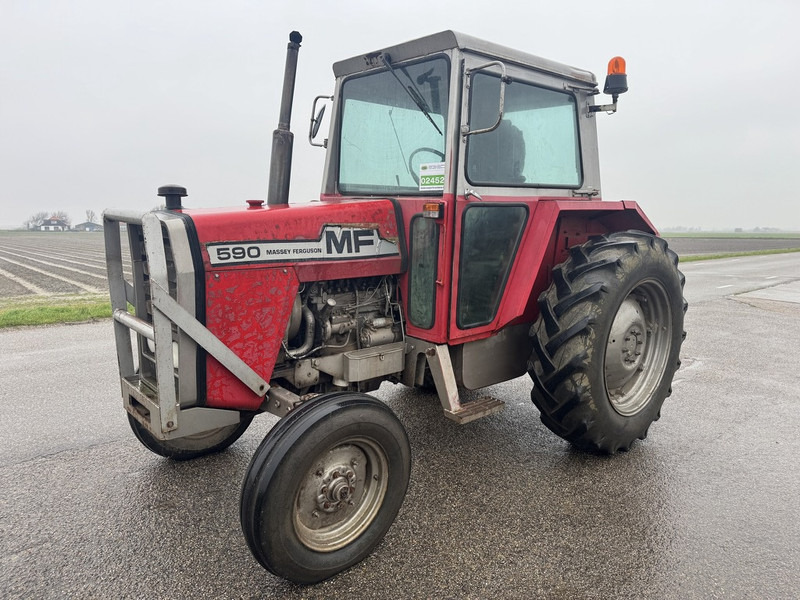 Tractor Massey Ferguson 590