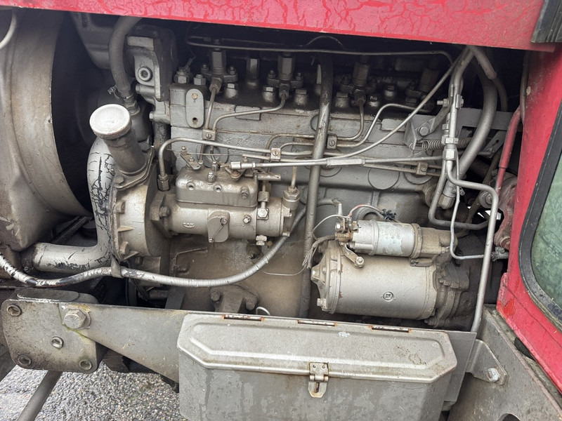 Tractor Massey Ferguson 590