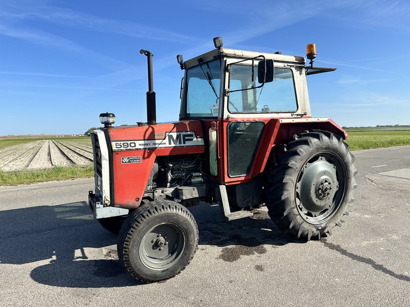 Tractor Massey Ferguson 590