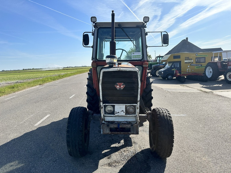 Tractor Massey Ferguson 590