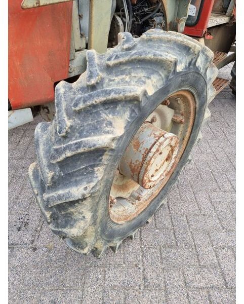 Tractor Massey Ferguson 592 - 4x4