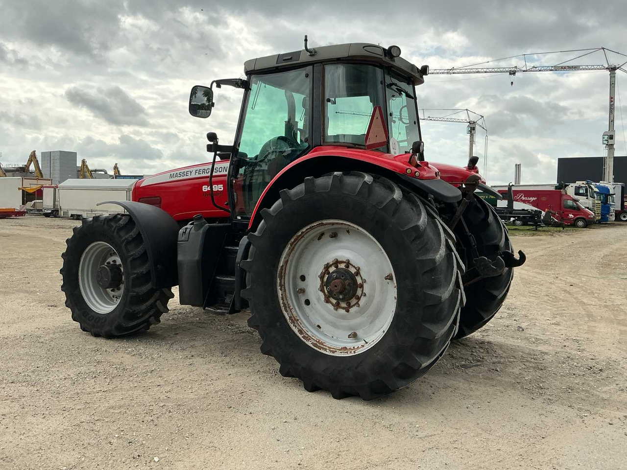 Tractor Massey Ferguson 6495 Dynashift