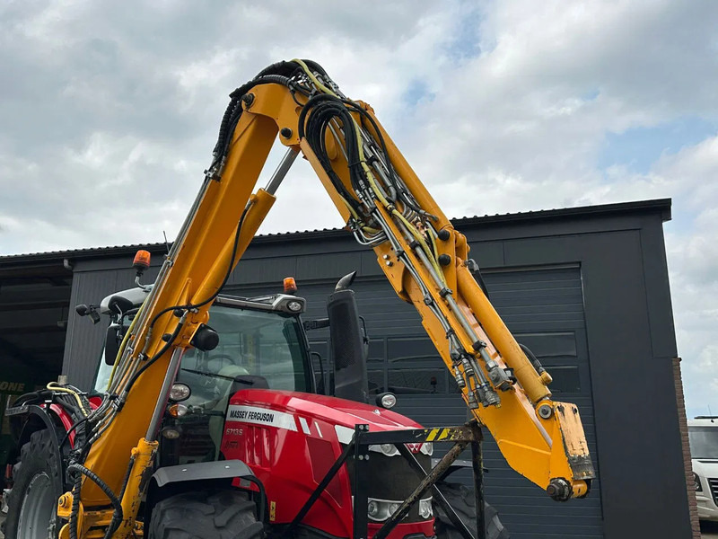 Tractor Massey Ferguson 6713S Dyna 6