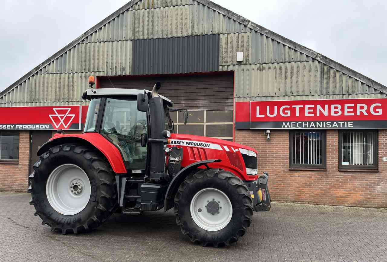 Tractor Massey Ferguson 7715 Dyna-6 Efficient Tractoren