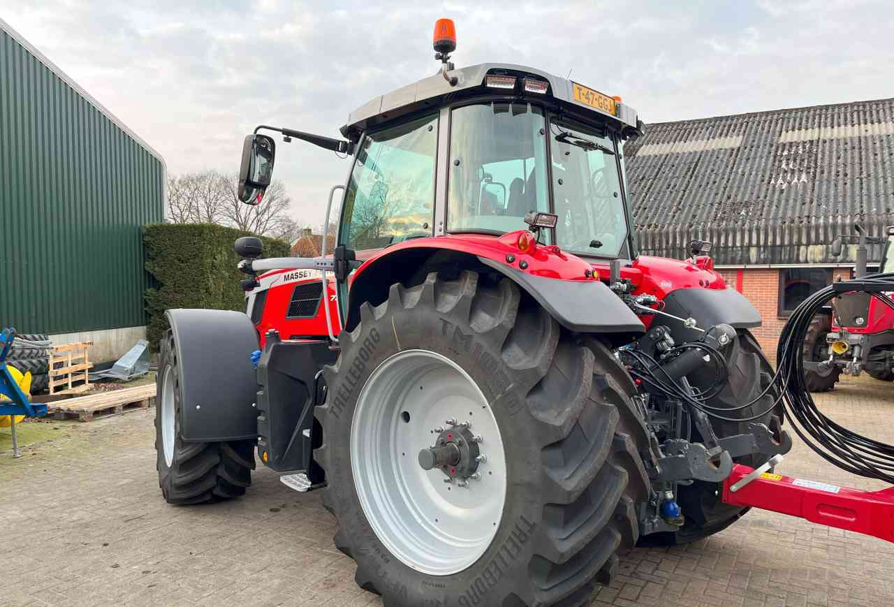 Tractor Massey Ferguson 7S.210 Dyna-VT Exclusive Tractoren