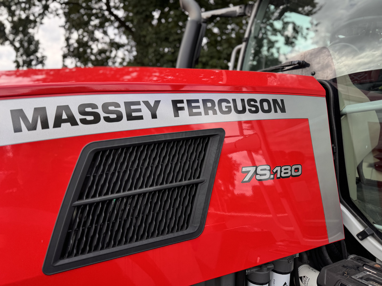Tractor Massey Ferguson 7s.180 Dyna6 Efficient