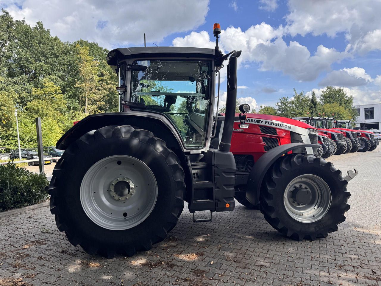 Tractor Massey Ferguson 8s.205 Dyna7 Exclusive