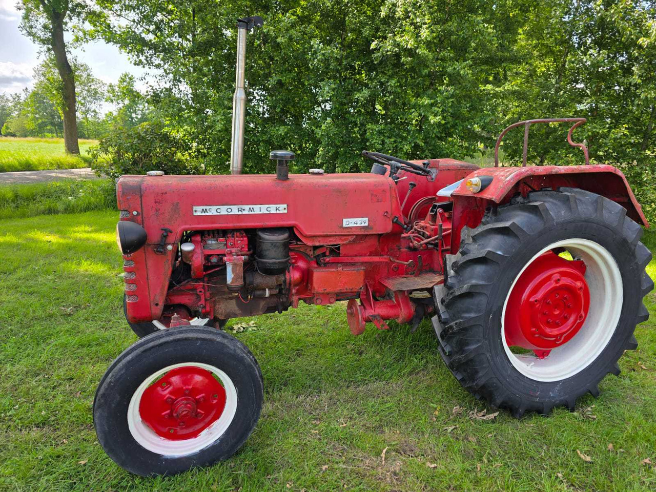 Tractor McCormick D-432