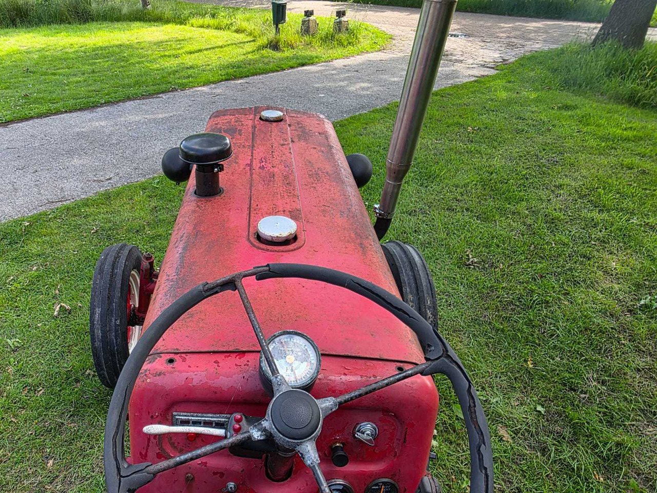 Tractor McCormick D-432
