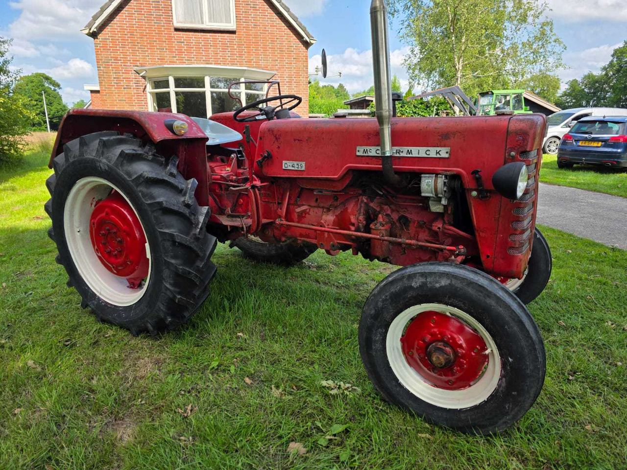 Tractor McCormick D-432