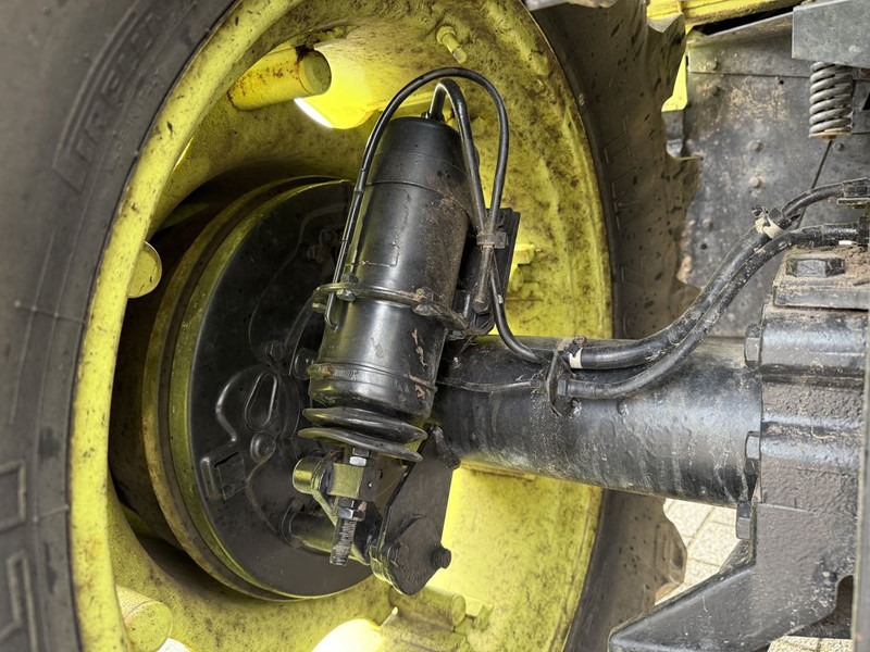 Tractor Mercedes-Benz MB-Trac 1300