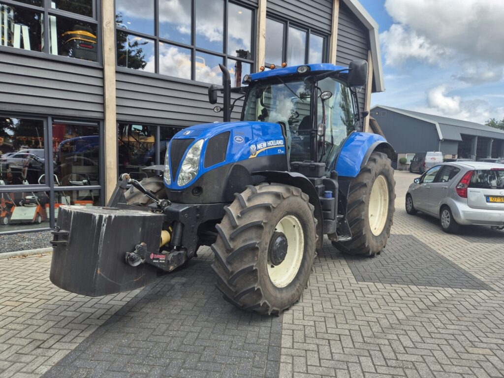 Tractor NEW HOLLAND T 7.170