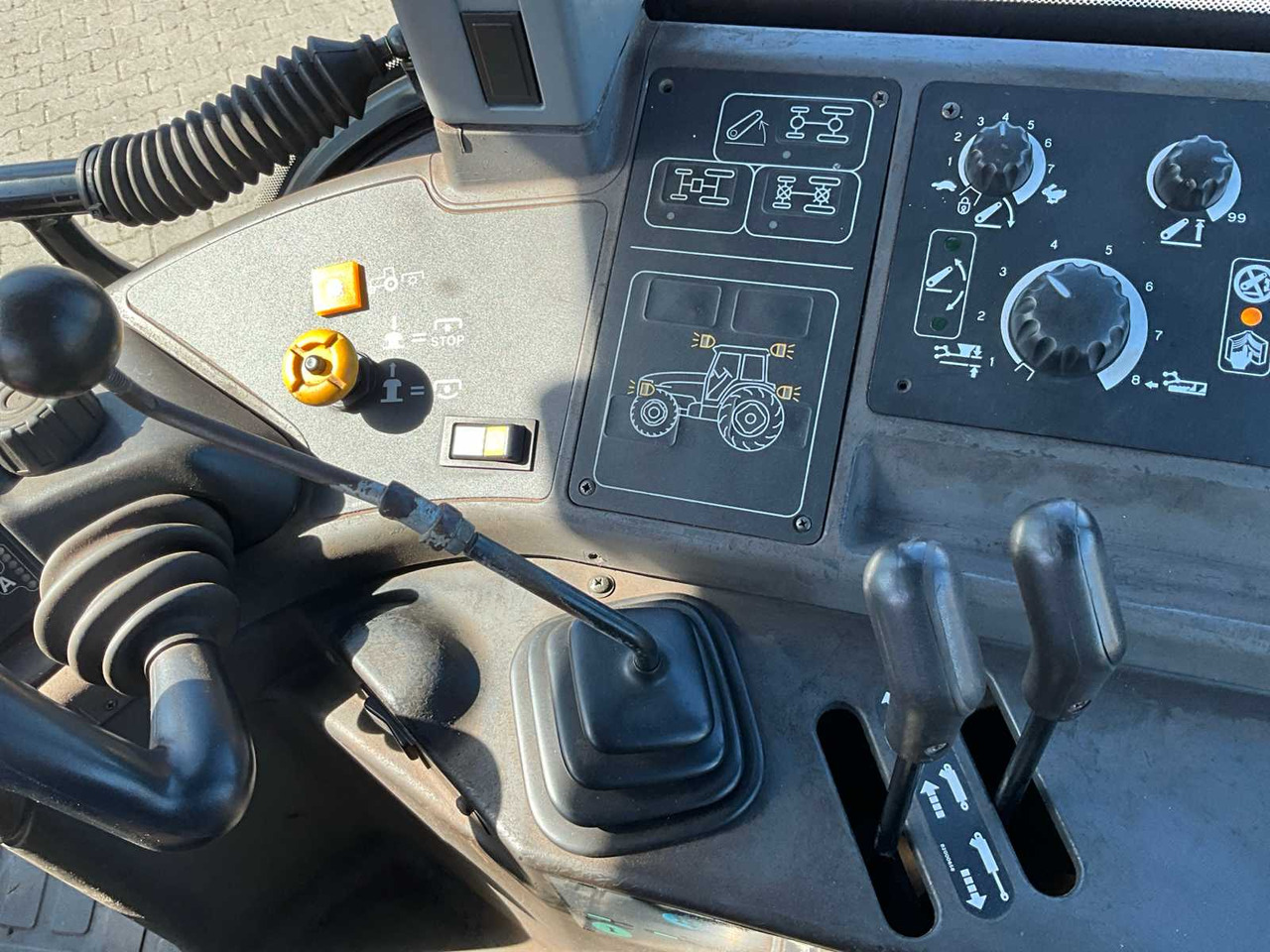Tractor New Holland 8160
