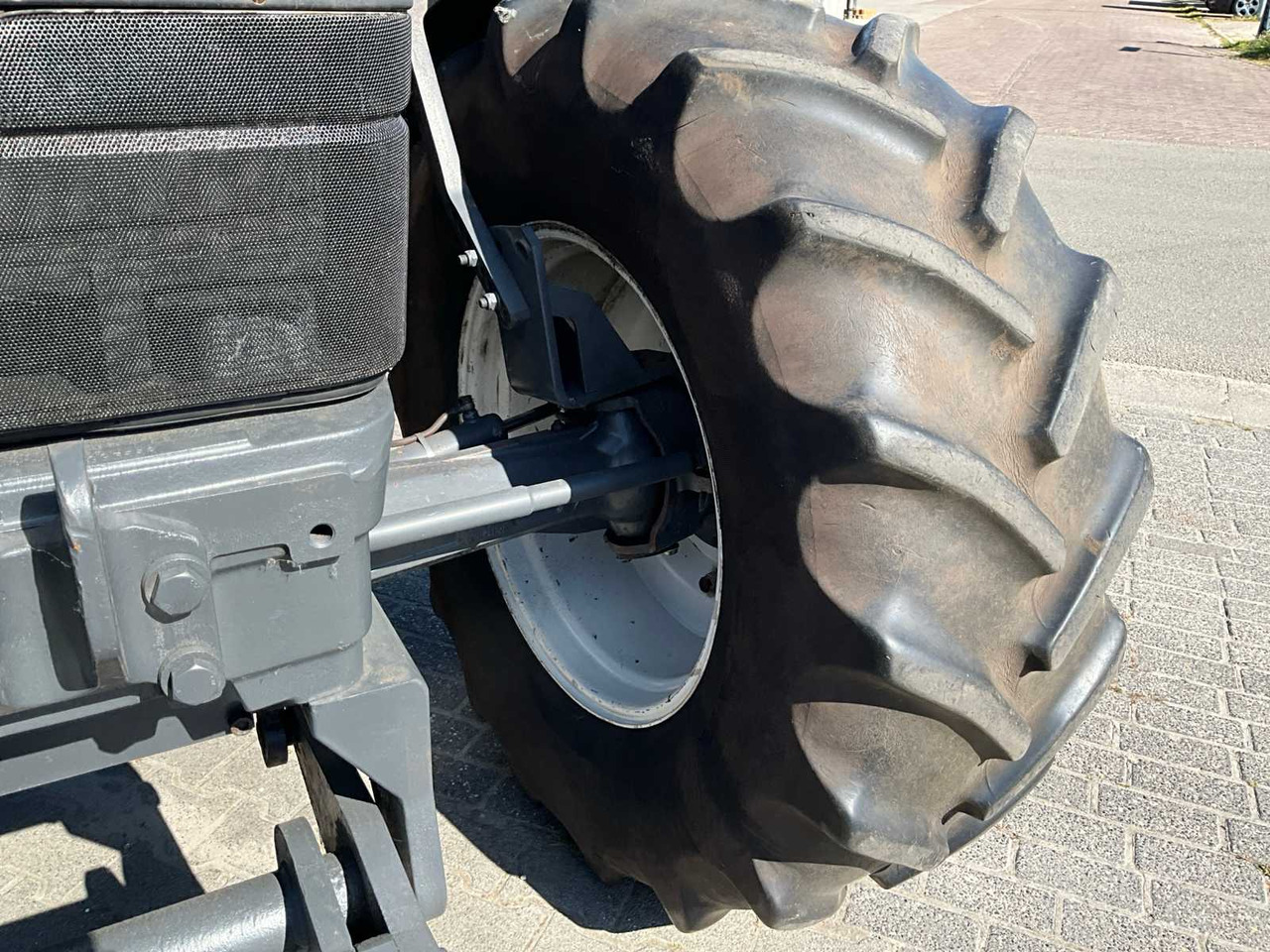 Tractor New Holland 8160