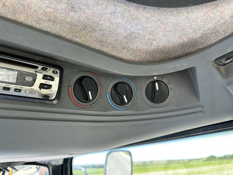 Tractor New Holland 8260