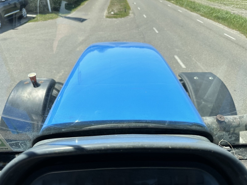 Tractor New Holland 8260