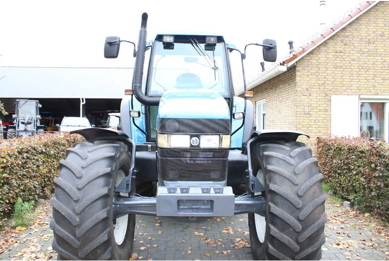 Tractor New Holland 8360