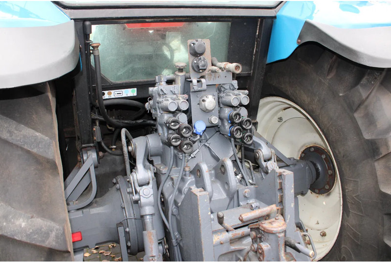 Tractor New Holland 8360