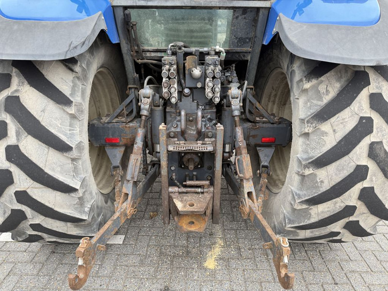 Tractor New Holland 8360 Range Command