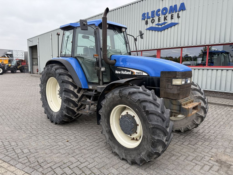 Tractor New Holland 8360 Range Command