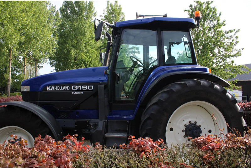 Tractor New Holland G 190