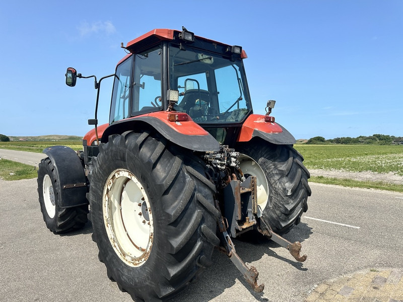 Tractor New Holland M135