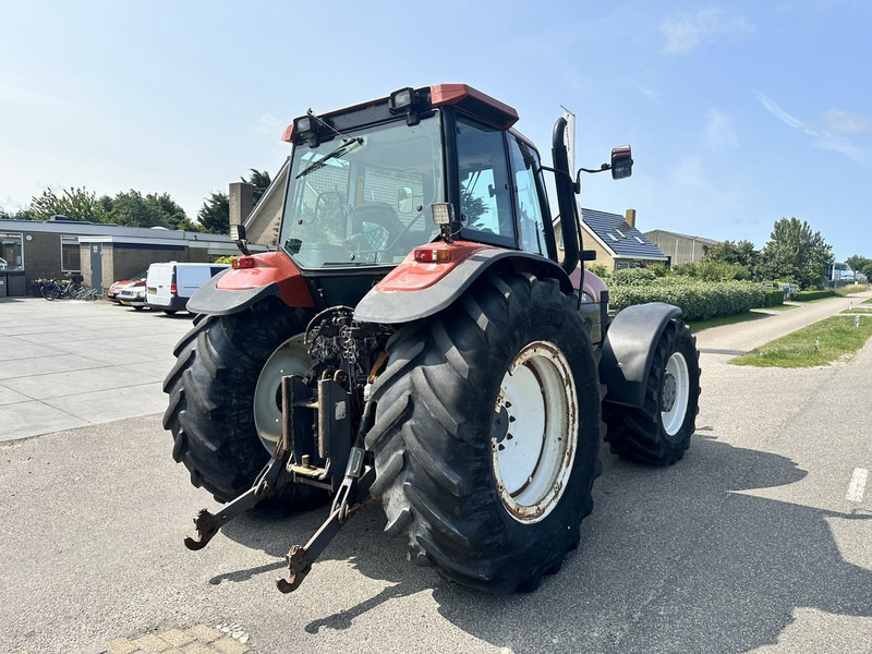 Tractor New Holland M135