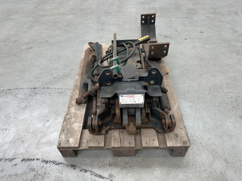 Tractor New Holland Pick up hitch