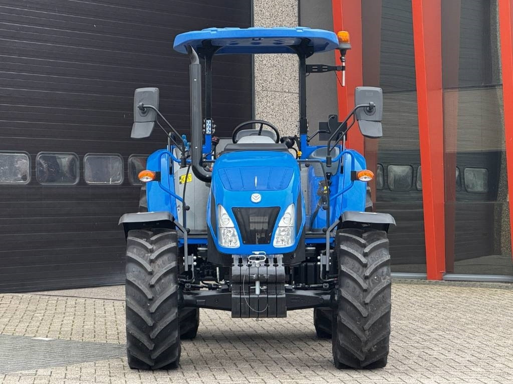 Tractor New Holland T4.75, Power Shuttle, creepspeed, ROPS!