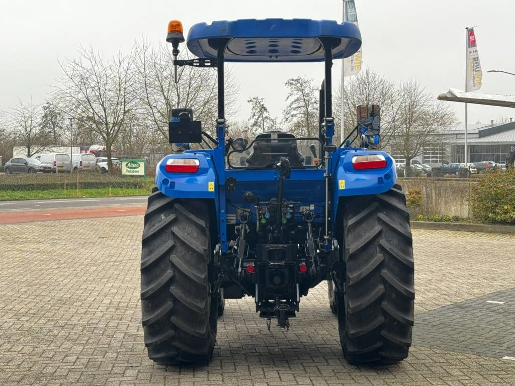 Tractor New Holland T4.75, Power Shuttle, creepspeed, ROPS!