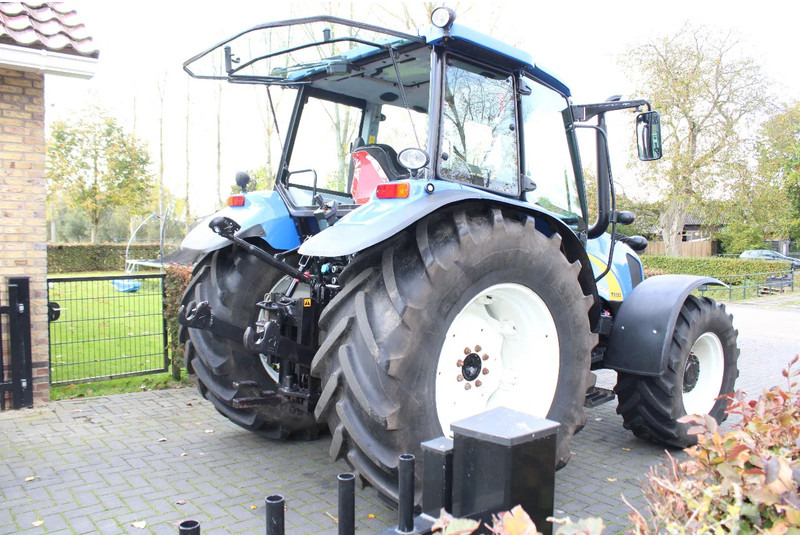 Tractor New Holland T5050
