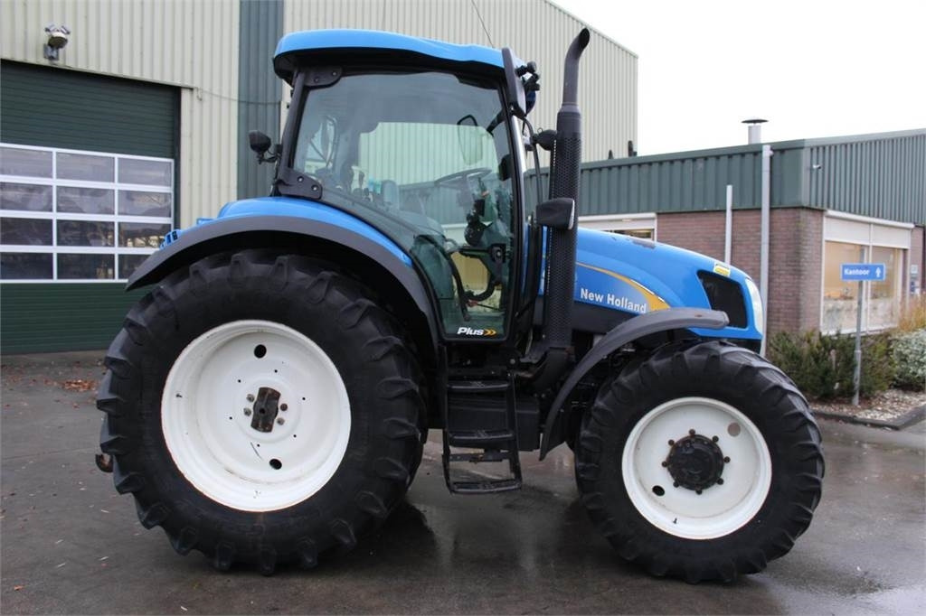Tractor New Holland T6010 Plus
