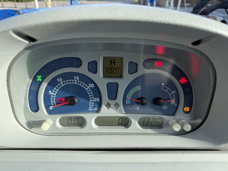 Tractor New Holland T6010 Plus + 750TL Voorlader