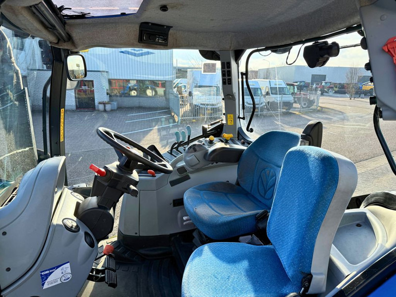 Tractor New Holland T6010 Plus + 750TL Voorlader