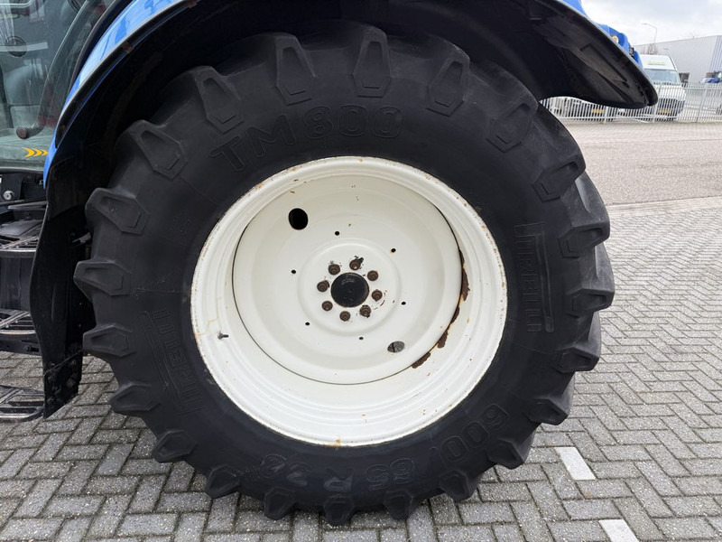 Tractor New Holland T6020 Elite