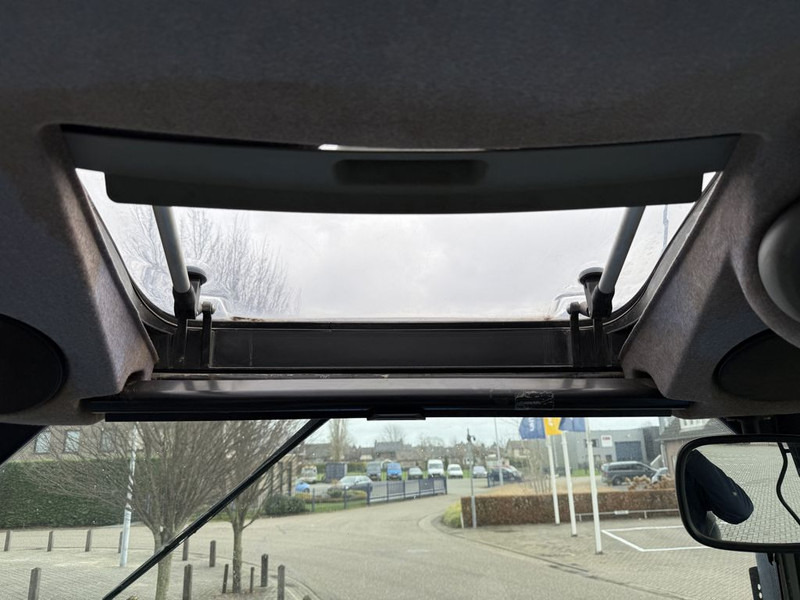 Tractor New Holland T6020 Elite