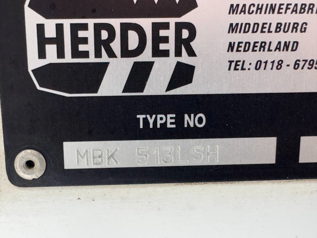 Tractor New Holland T6080 Power Command met Herder MBK513LSH!