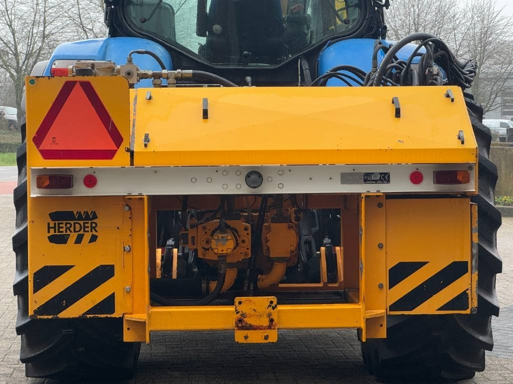 Tractor New Holland T6080 Power Command met Herder MBK513LSH!