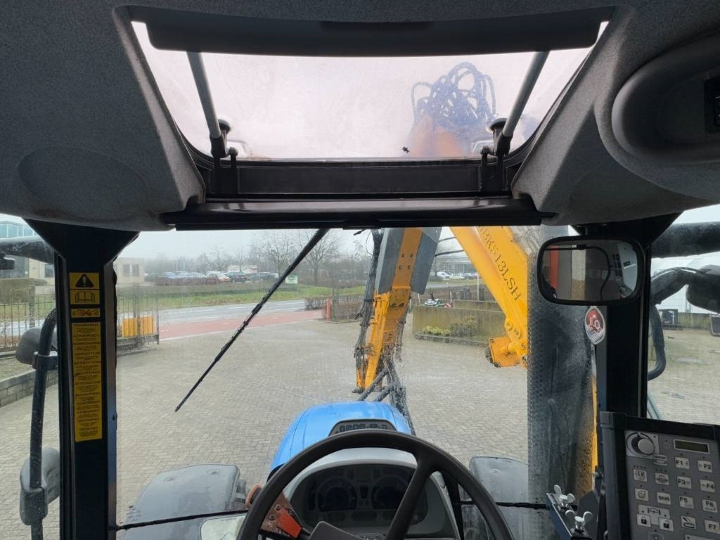 Tractor New Holland T6080 Power Command met Herder MBK513LSH!