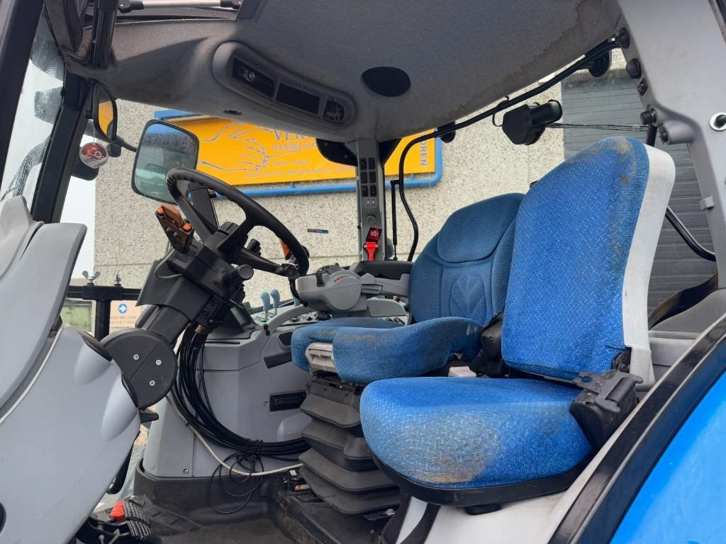 Tractor New Holland T6080 Power Command met Herder MBK513LSH!