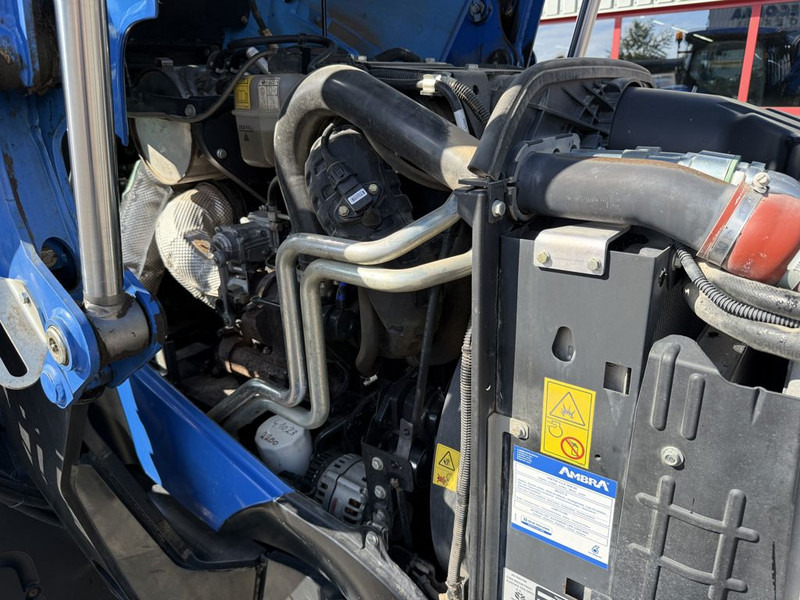 Tractor New Holland T6.165 AC + TL750 Voorlader