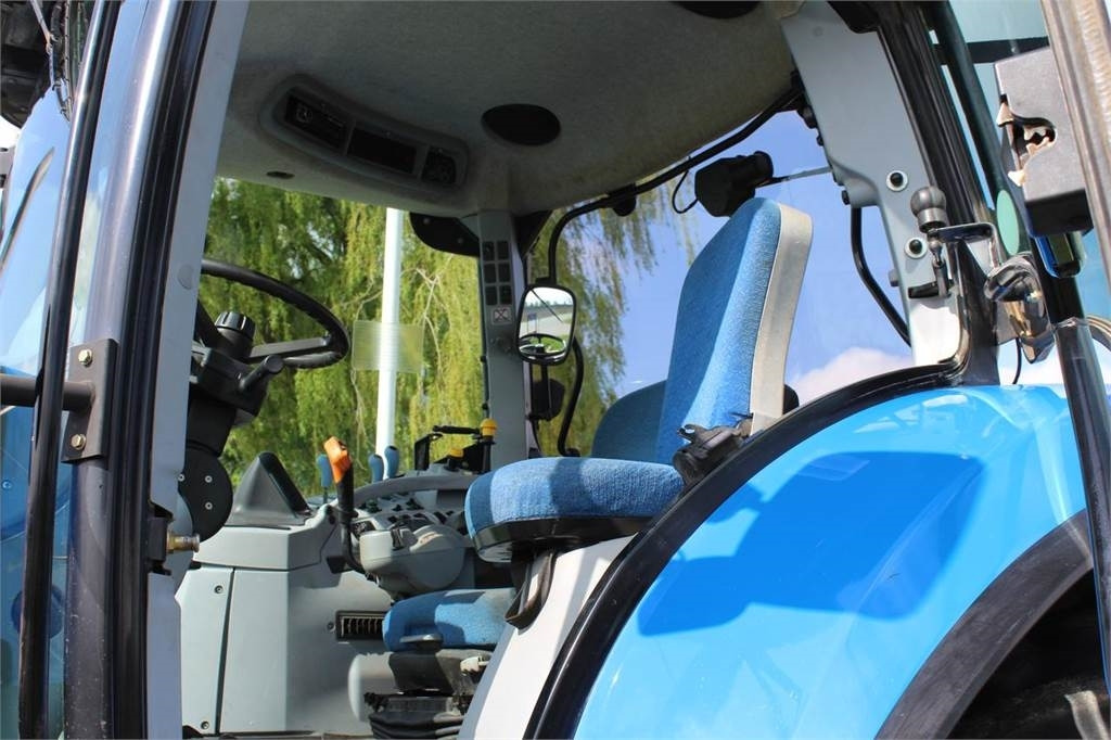 Tractor New Holland T7050