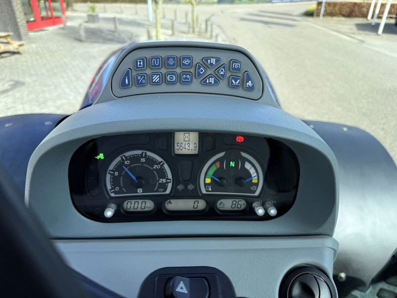 Tractor New Holland T7.225 AC Stage V Blue Power