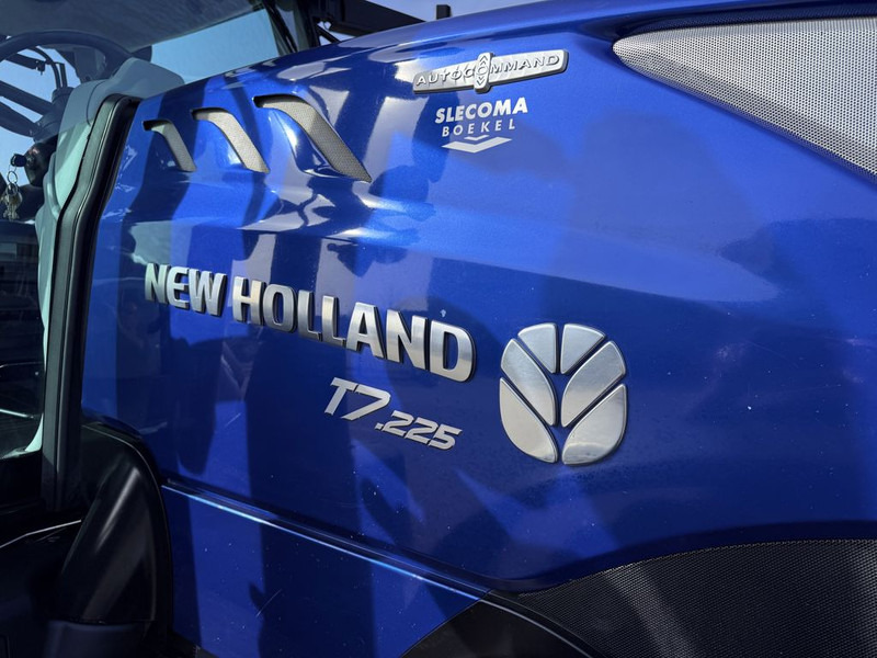 Tractor New Holland T7.225 AC Stage V Blue Power